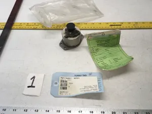 BOEING 727 737 PART INSTRUMENT AIRPLANE AIRCRAFT TURBO TAG SWITCH PLUG METALBASE